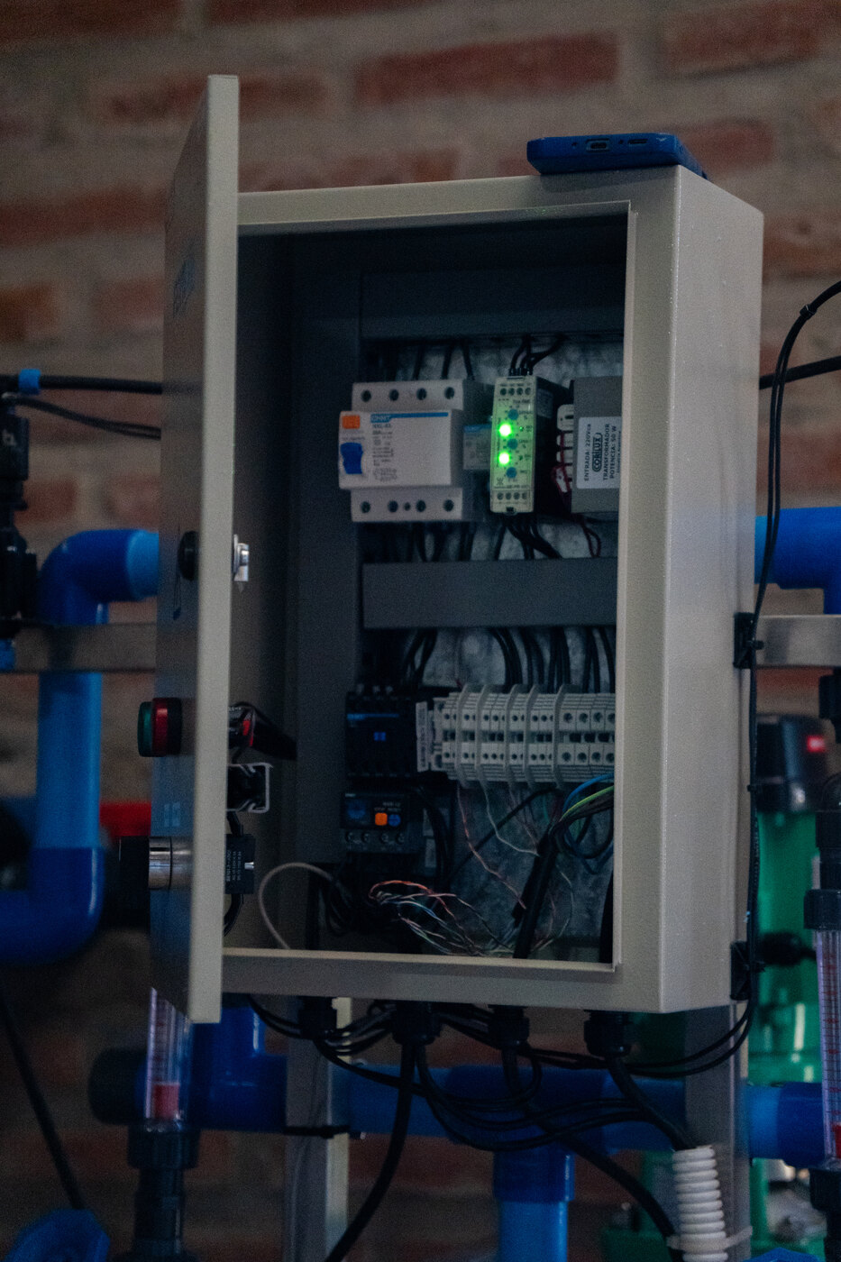 Tablero eléctrico de comando y protección